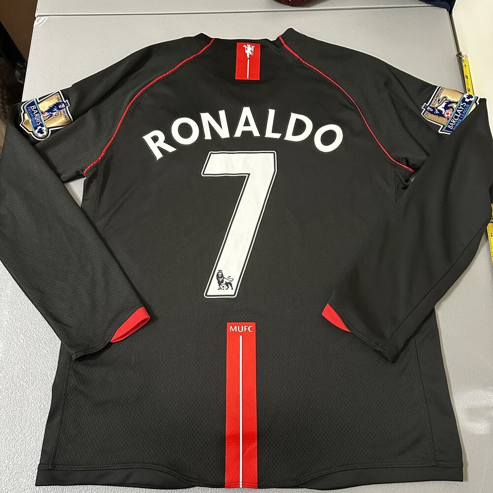 Nike Manchester United Ronaldo Champions Barclays Premier League LS Jersy. Large